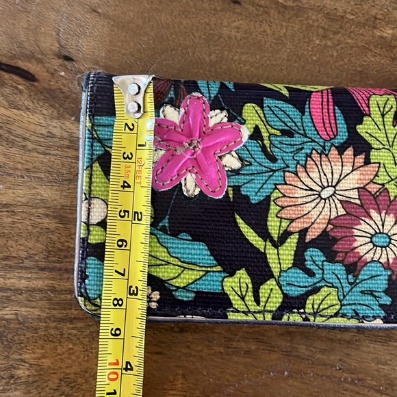 SAKROOTS Artist Circle Snap Wallet - Picture 11 of 12